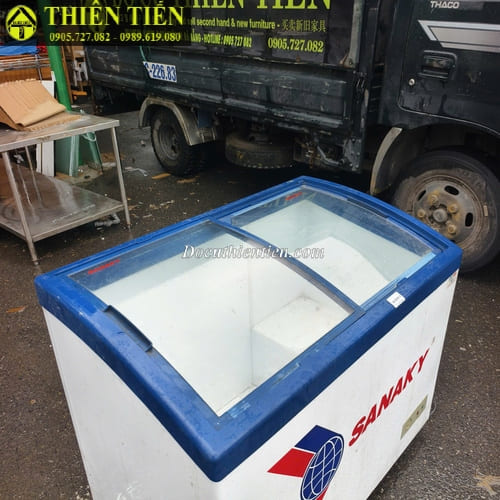 Tủ đông mặt cong Sanaky (3)