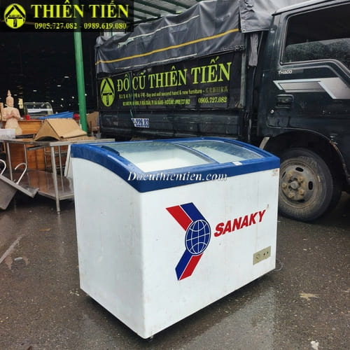 Tủ đông mặt cong Sanaky (4)