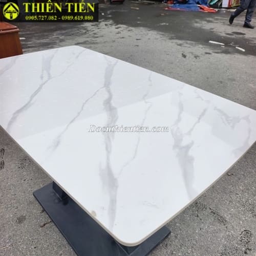 Bàn ăn mặt men (2)