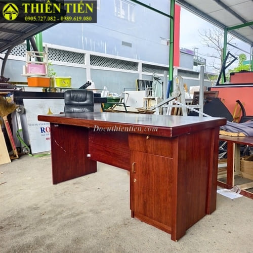 Bàn trưởng phòng (1)