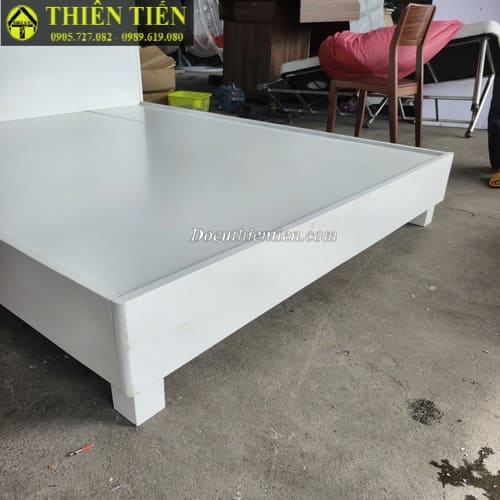 Giường 1m6 kèm nệm (3)
