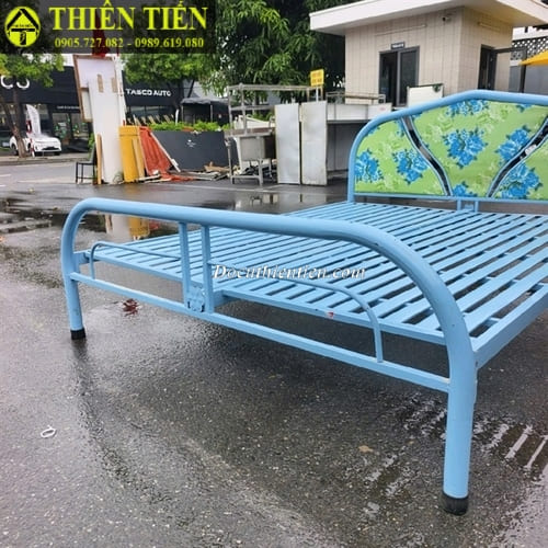 Giường sắt 1m6 (1)