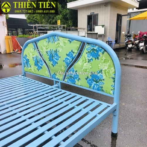 Giường sắt 1m6 (2)