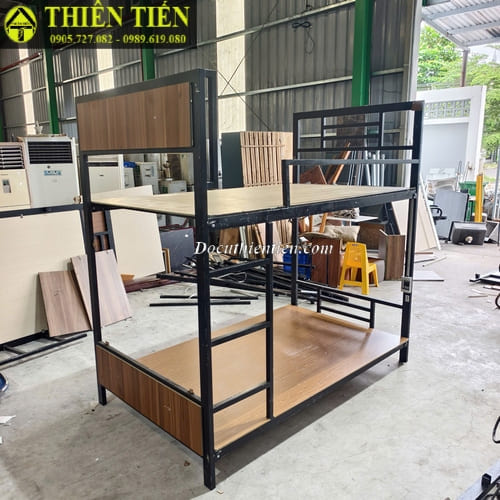 Giường tầng sắt (1)