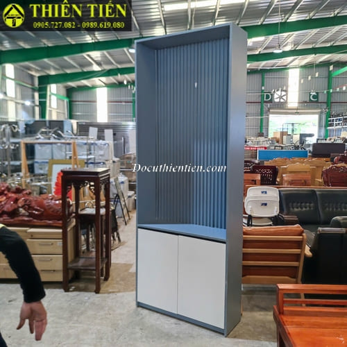 Kệ trưng bày kèm tủ nhỏ (1)