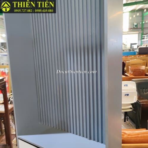 Kệ trưng bày kèm tủ nhỏ (2)