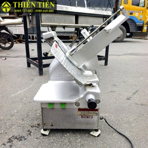 Máy cắt thịt (3)