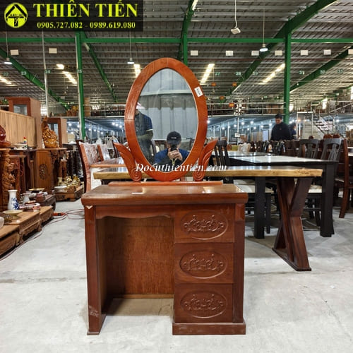 Bàn trang điểm (11)