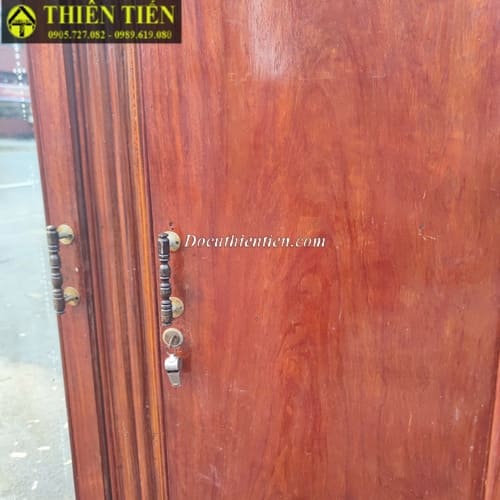 Tủ quần áo 2 cánh xưa (1)