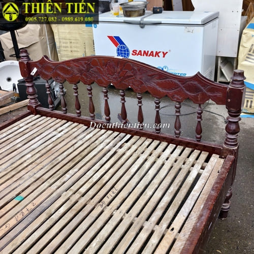 Giường 1m6 xưa (3)