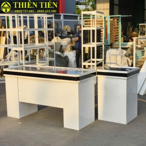 Quầy thu ngân (1)