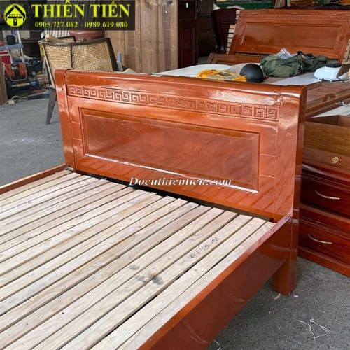 Giường 1m2 (1)