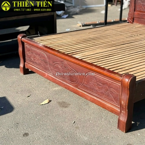 Giường 1m6 (1)