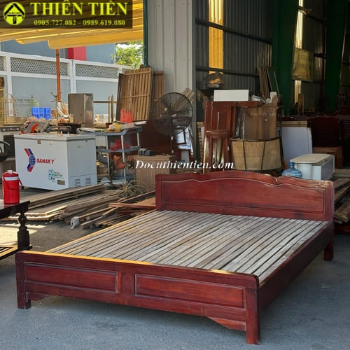 Giường 1m6 (1)
