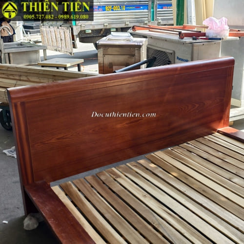 Giường 1m6 (1)