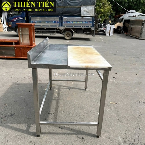 Bàn bếp inox có thớt (1)