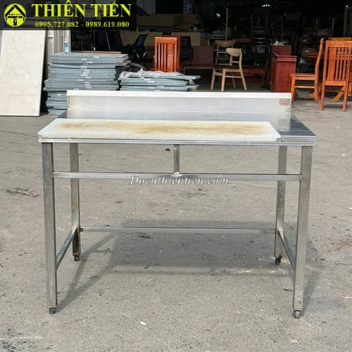 Bàn bếp inox có thớt (2)