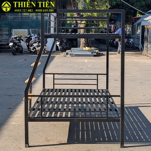 Giường tầng sắt đen (2)