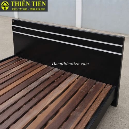 Giường 1m8 đen (4)