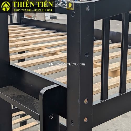 Giường tầng gỗ (1)