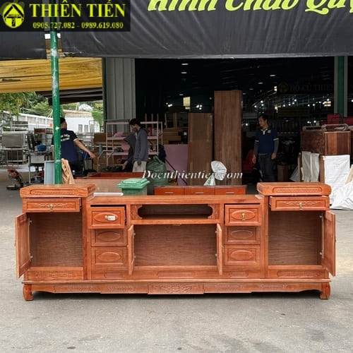 Kệ tivi 2m4 gỗ xoan đào (3)