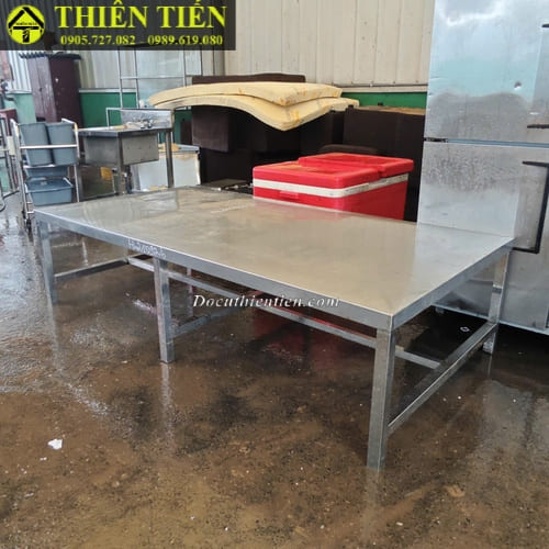 Bàn bếp inox lớn (3)