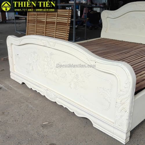 Giường 1m8 trắng (1)