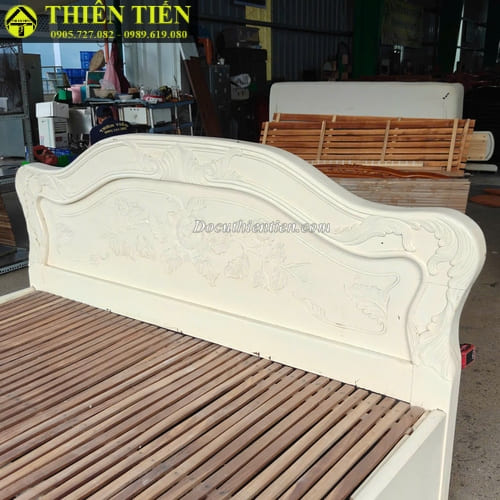Giường 1m8 trắng (4)