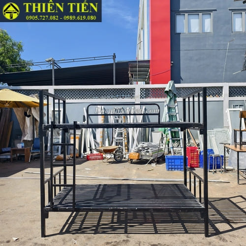 Giường tầng sắt (1)