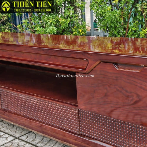 Kệ tivi 2m4 ngọc trai (1)