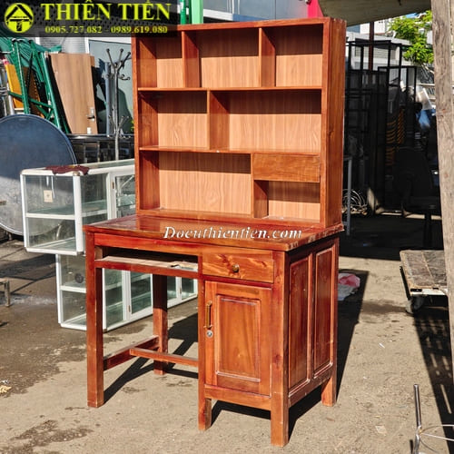Bàn học kèm kệ (3)