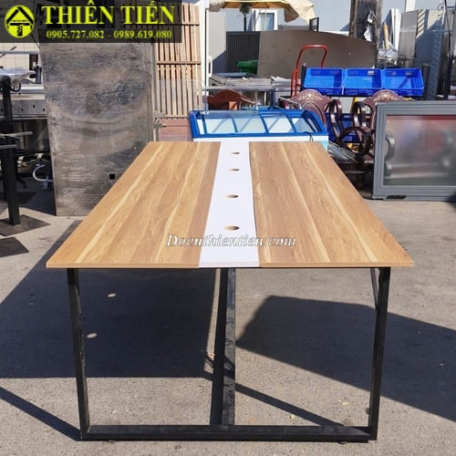 Bàn họp 2m4 (3)
