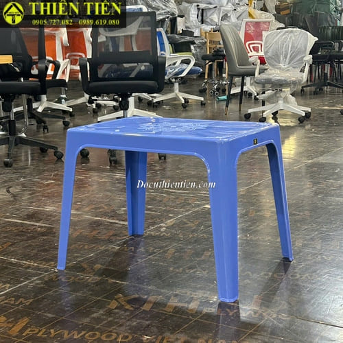 Bàn nhựa (3)
