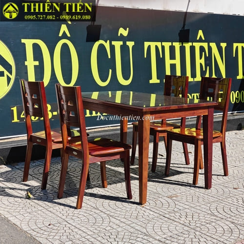 Bộ bàn ăn 4 ghế (1)