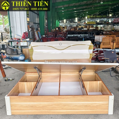 Giường 1m8 MDF kèm nệm (5)