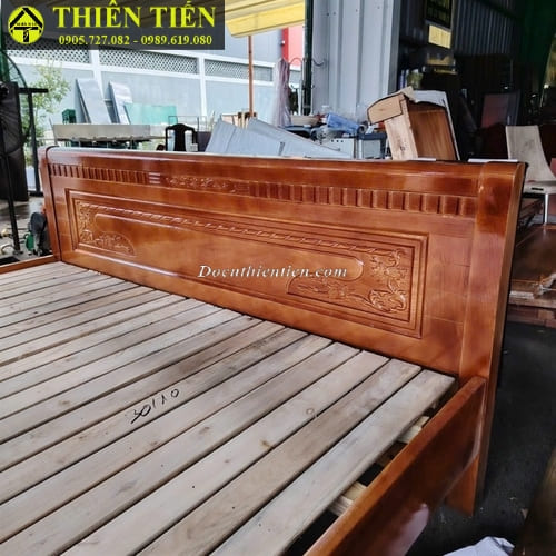 Giường 2m gỗ sồi (1)